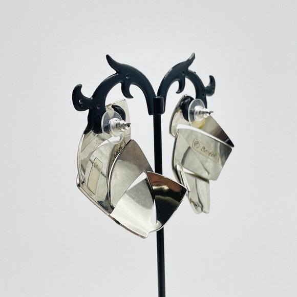 Berebi Signed Blue Enamel Triangle Earrings Textured Silver Tone Curved Zig Zag - Picture 9 of 11